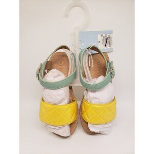 NWT Cat & Jack Baby Girls Size 8 Yellow & Sage Green Sandals